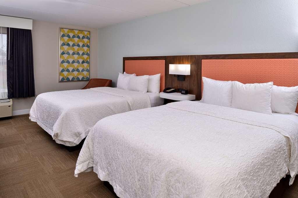 Hampton Inn Гендерсон Номер фото