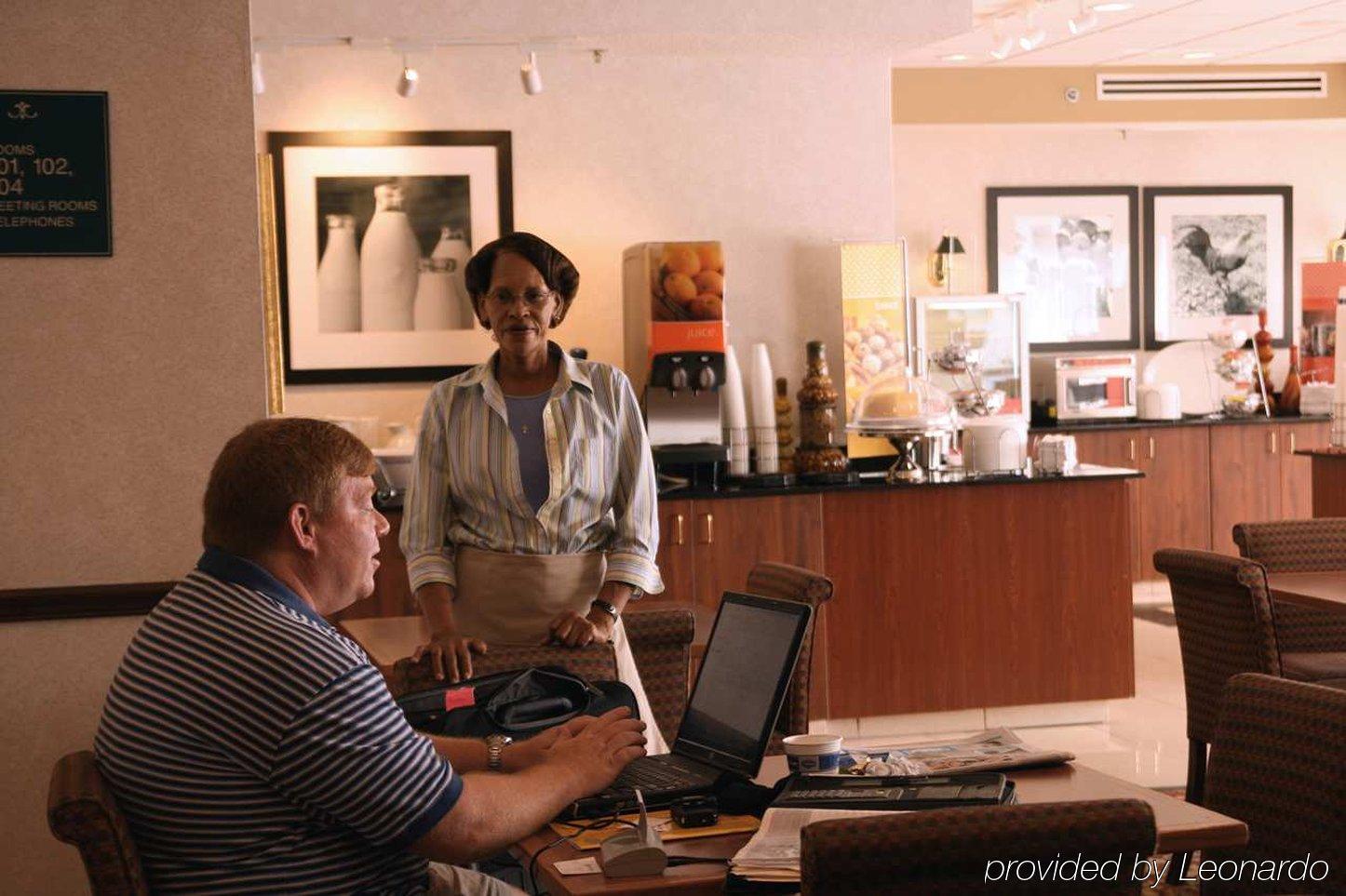 Hampton Inn Гендерсон Ресторан фото